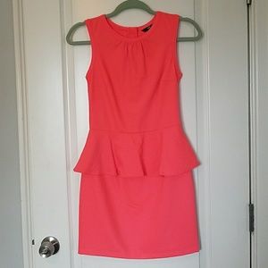 H&M coral peplum dress size 4
